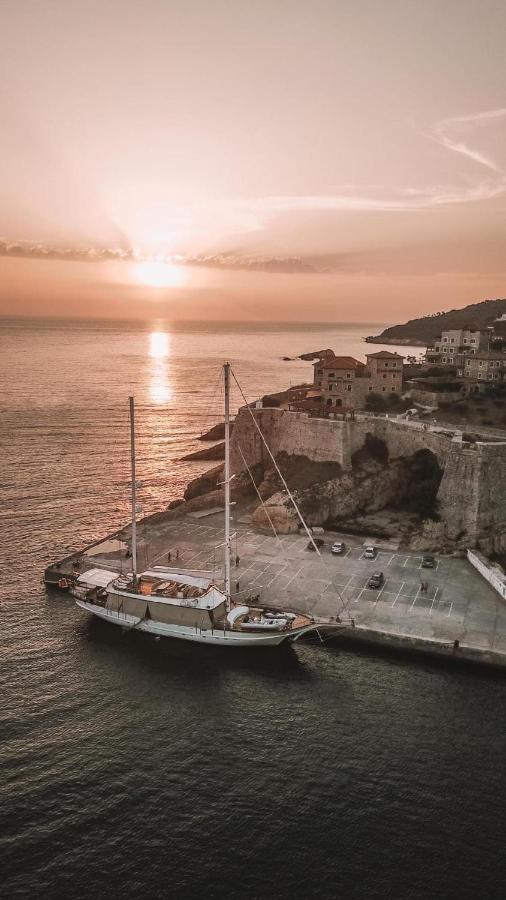 Hotel Gothia Ulcinj Exteriör bild