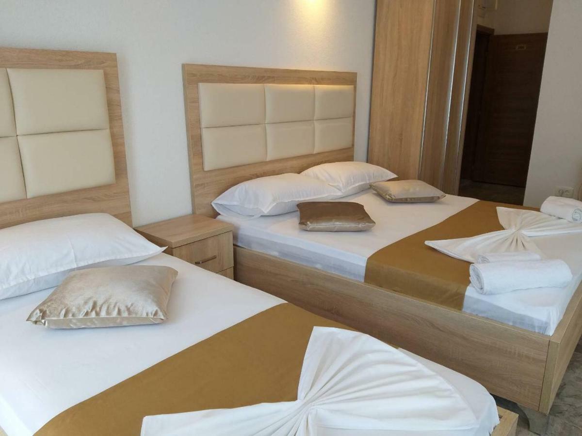 Hotel Gothia Ulcinj Exteriör bild